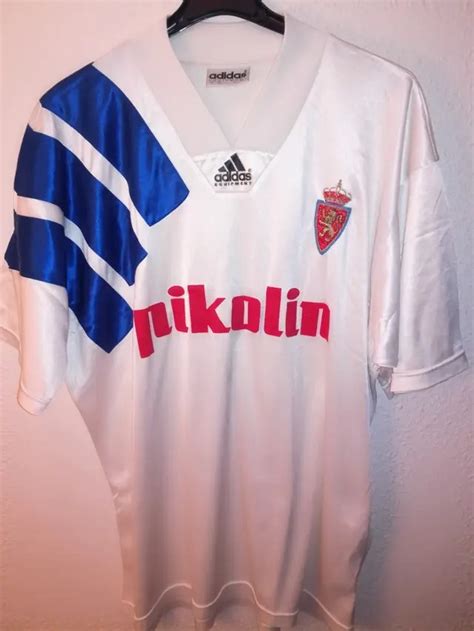 Real Zaragoza Home Kit