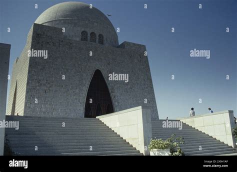 The Mazar E Quaid Mausoleum In Karachi Is The Tomb Of The State Founder