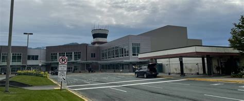 Alaska Airlines JNU Terminal - Juneau International Airport