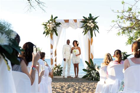 Costa Rica Wedding Packages: Our Favorites and Why