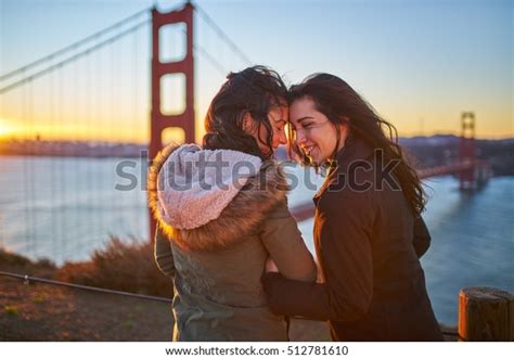 Flirty Lesbian Couple Love Golden Gate Stock Photo 512781610 Shutterstock