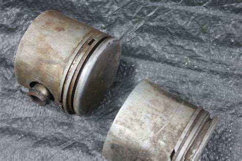 Hd Oem Used Pistons With Rings Wrist Pins Vintage Buy Now Classifieds