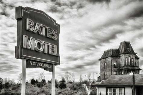 Psycho Bates Motel Alfred Hitchcock Photograph by Craig Roberts