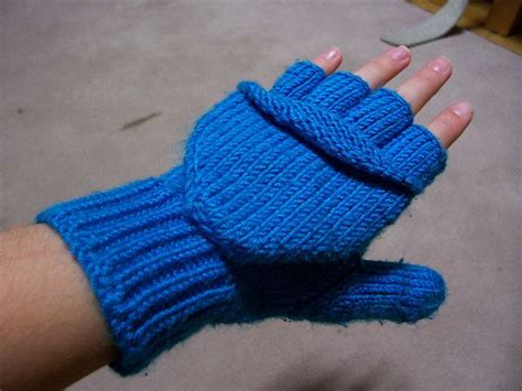 Convertible Mitts Pattern By Patons Knitting Gloves Pattern