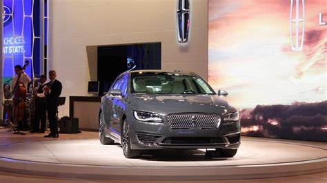 2017 Lincoln Mkz Gets Major Update 400 Horsepower