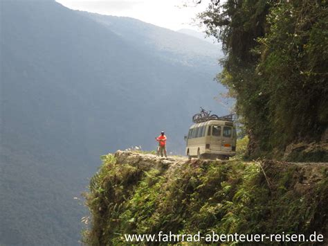 Yungas Road In Bolivien Beschreibung Der Ruta De La Muerte