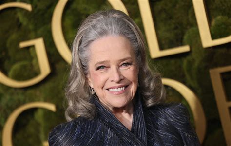 Kathy Bates Hilariously Ripped Up Her Golden Globes