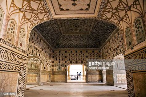 Sheesh Mahal Amer Fort Photos and Premium High Res Pictures - Getty Images