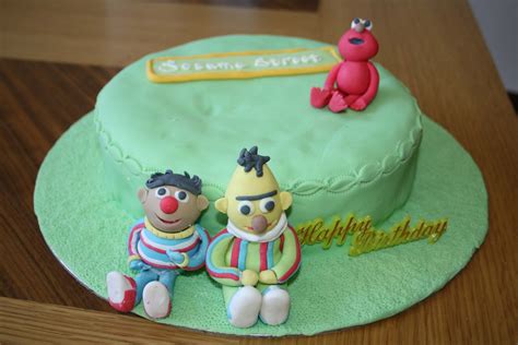 Lana Veronica Cakes: Elmo, Bert & Ernie