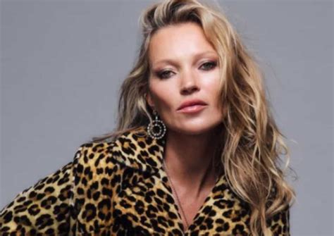 Kate Moss Poses Nude For Her New Beauty Campaign