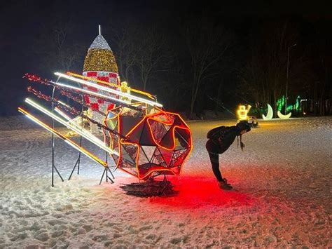 Lumina Park Wrocław Zamek Topacz park iluminacji we Wrocławiu