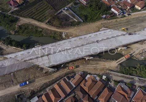 PEMBANGUNAN TOL PEJAGAN PEMALANG ANTARA Foto