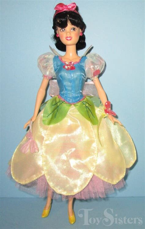 Disney Store Snow White And The Seven Dwarfs Floral Princess Doll Toy