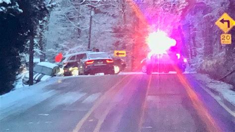 Icy Roads Causes 7 Car Pileup In The Aloha Area Katu