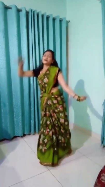 हे छैला गुलाबी छैला ️झम का झोला 🎵 Beautiful Kumaoni Dance And Song