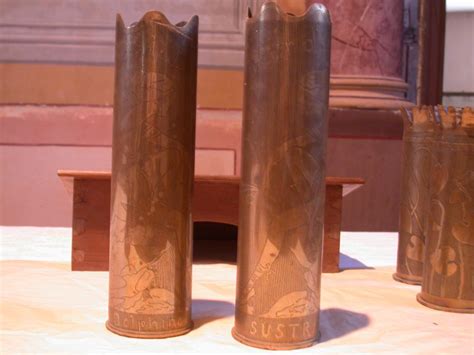 Ensemble De Deux Paires De Vases D Autel Obus De La Guerre De 1914