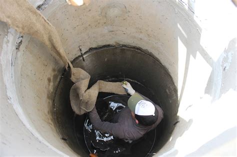 Как заделать швы в колодце из бетонных колец