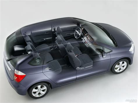 Honda FR-V - расход топлива Хонда ФРВ, клиренс, габариты, комплектация ...