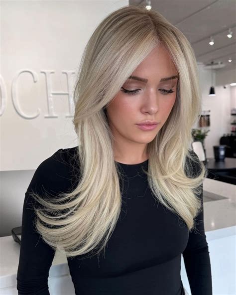 Blonde Hair Color Ideas Fall Icy Platinum And Balayage Trends Bright Blonde Hair