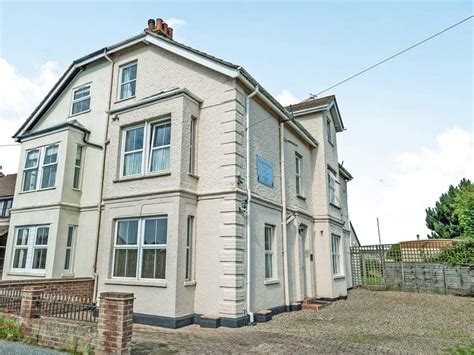 Beach House In Sea Palling Hoseasons