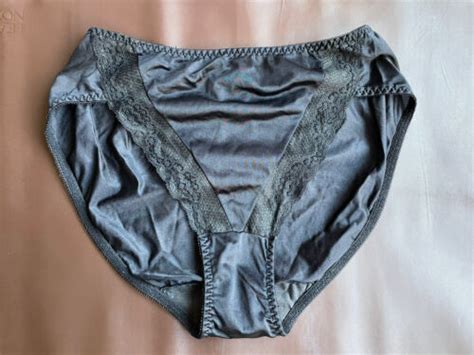 Vintage Bali High Cut Leg Bikini Panties Lace Accents Size L Nylon