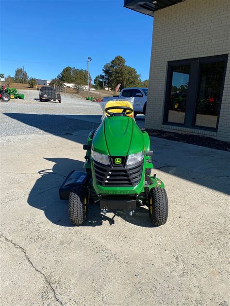 2023 John Deere X330 Lawn And Garden Tractors Milledgeville Ga