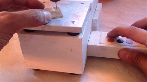 автоматическая сверлилка для плат в работе - YouTube