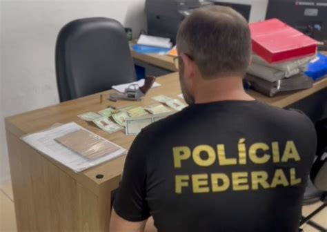 Opera O Da Pf Prende Homem Que Vendia Carteira De Habilita O Falsa Em