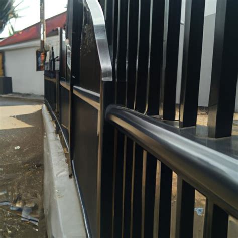 Enhancing Outdoor Home Design with Black Aluminum Fencing - Aluminum Profile Blog