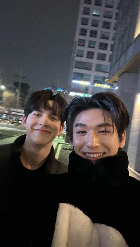 Ghim trên Gay and BL couples Cam