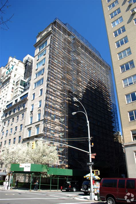 950 5th Ave, New York, NY 10075 | LoopNet