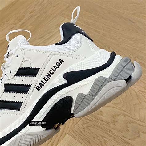 Balenciaga X Adidas 聯名系列 巴黎世家新款triple S三葉草老爹鞋厚底運動鞋，限量款頂級版本！新配色首發出貨，堪稱目前