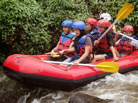 Paket Hemat Rafting Bogor Villa Bukit Hambalang Outbound Bukit