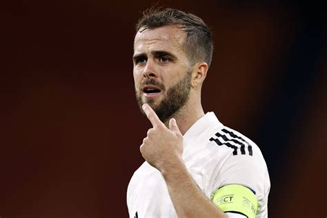 Sprachlos Ex Juve Profi Pjanic Kritisiert Bosniens Geplantes