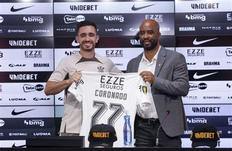 Igor Coronado é Apresentado No Corinthians E Diz Que Romarinho Está