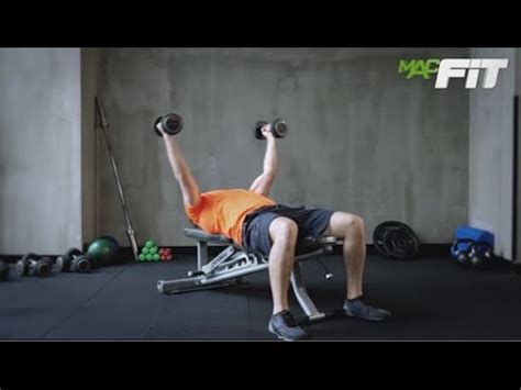 Flat Bench Dumbbell Fly Nasıl Yaparım YouTube