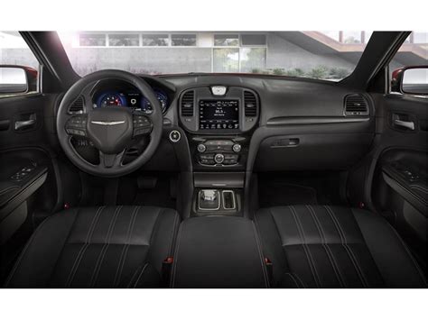 2018 Chrysler 300: 134 Interior Photos | U.S. News