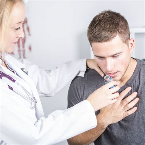 Rhinitis Persistence, Asthma Associated with Immunoglobulin E Sensitization