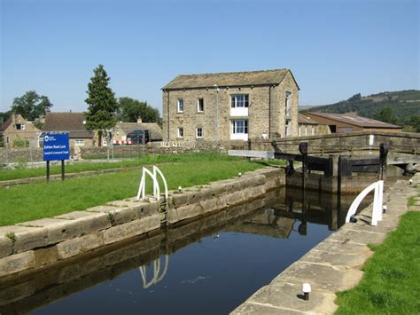 Gargrave Eshton Road Lock Colin Smith Cc By Sa Geograph