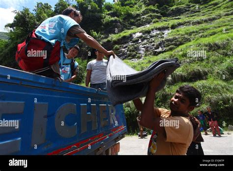 Nepal earthquake 2015 relief hi-res stock photography and images - Alamy