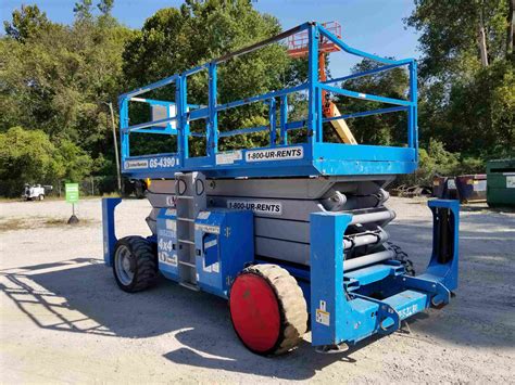 Used 2013 Genie Gs 4390 Rt Rough Terrain Scissor Lift For Sale In