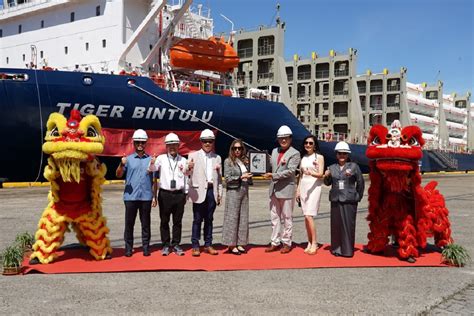 Worlds Largest Dual Fuelled Lng Iso Tank Carrier Makes Bintulu Port