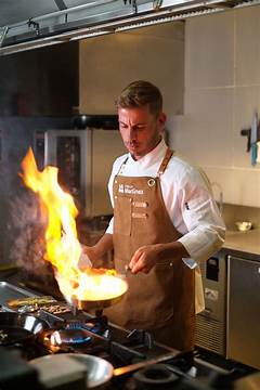 Martinez Restaurants Resort With Stunning Views 2025