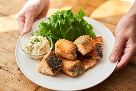 揚げない！サーモンフライ お豆腐タルタルソースのレシピ 鮭フライのレシピ・作り方 ふたりごはん