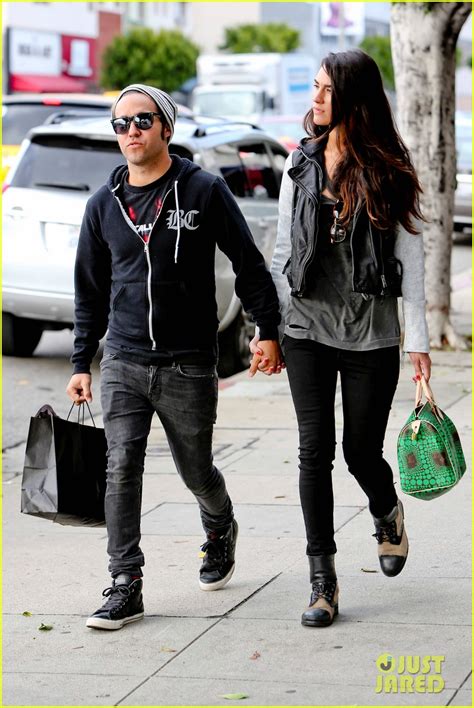 Ashlee Simpson Bikini Babe In Hawaii Photo Ashlee Simpson