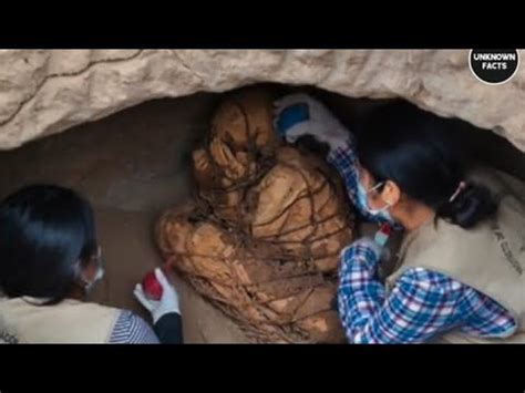 1200 Year Old Rope Bound Mummy Found In An Underground Tomb And Baffled