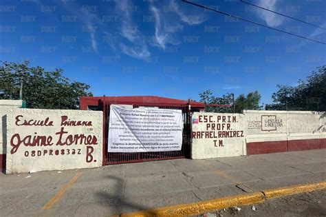 Suspenden clases en escuela de Juárez por maestra conflictiva