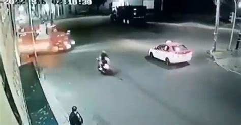 Imágenes Sensibles Video De Dos Menores En Moto Arrollados Por Tráiler En Iztapalapa Generó