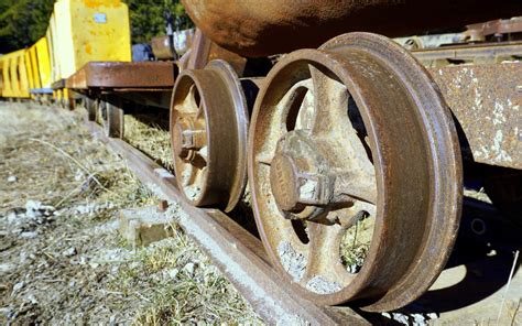 Fotos gratis madera pista ferrocarril rueda vagón antiguo