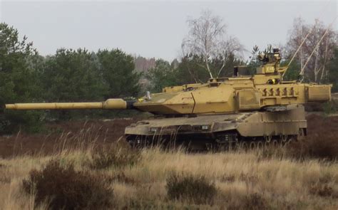 Evropa Zbrojí Itálie Chce Pořídit 133 Kusů Tanku Leopard 2a8 A Modernizovat 125 Tanků Ariete